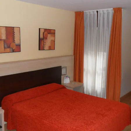 Gbc Avenida Szálloda Pontevedra