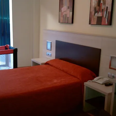 Gbc Avenida Szálloda Pontevedra